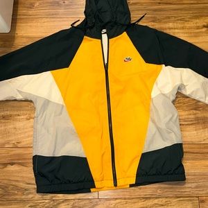 Nike windbreaker size M